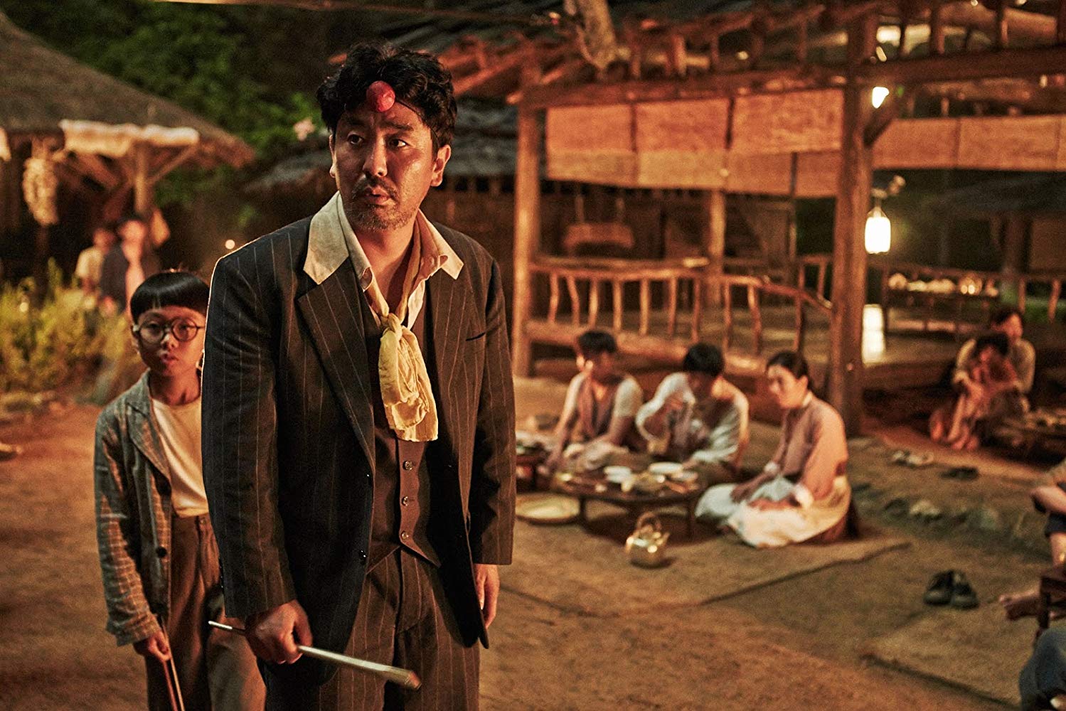 The Piper (Ryoo Seung-Ryong) and his son (Goo Seung-Hyeon) in The Piper (2015)
