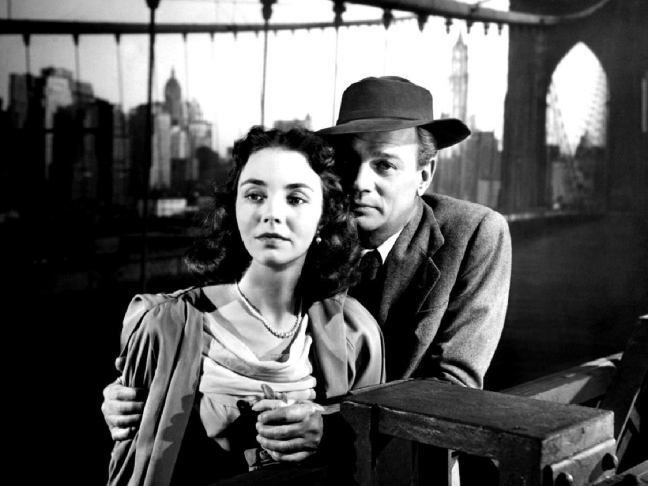 Jennifer Jones and Joseph Cotten in Portrait of Jennie (1948)