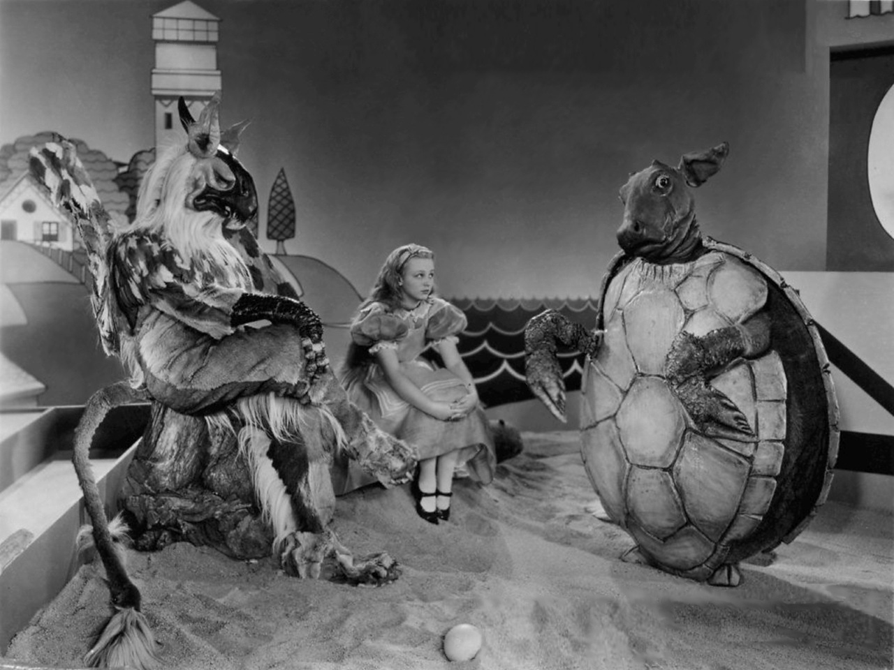 Charlotte Henry, William Austin and Cary Grant in Alice in Wonderland (1933)