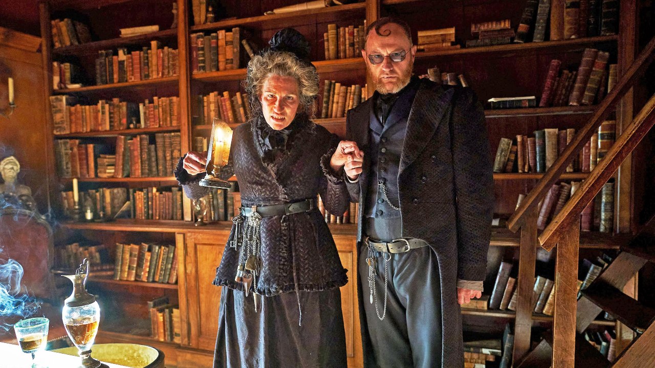 Tamsin Greig and Mark Gatiss in The Amazing Mr Blunden (2021)