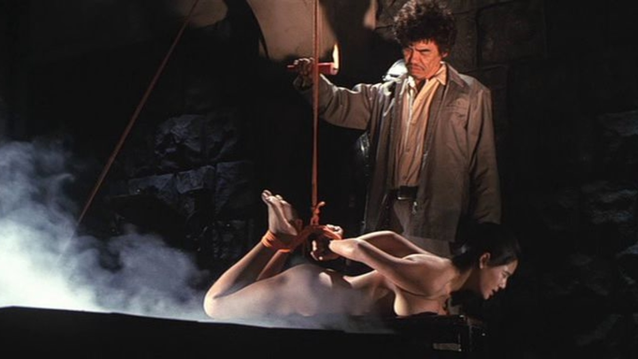 Ran Masaki and Hiroshi Nawa in Beautiful Teacher in Torture Hell (1985)