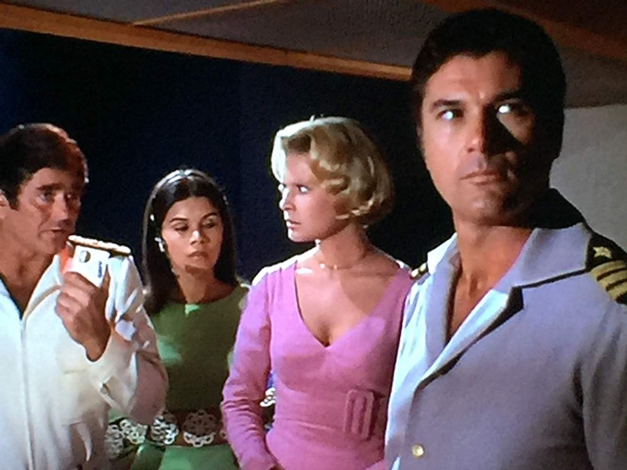 Admiral Mike Matthews (Stuart Whitman), Susan Miranda, Rosemary Forsyth and Robert Colbert in City Beneath the Sea (1971)