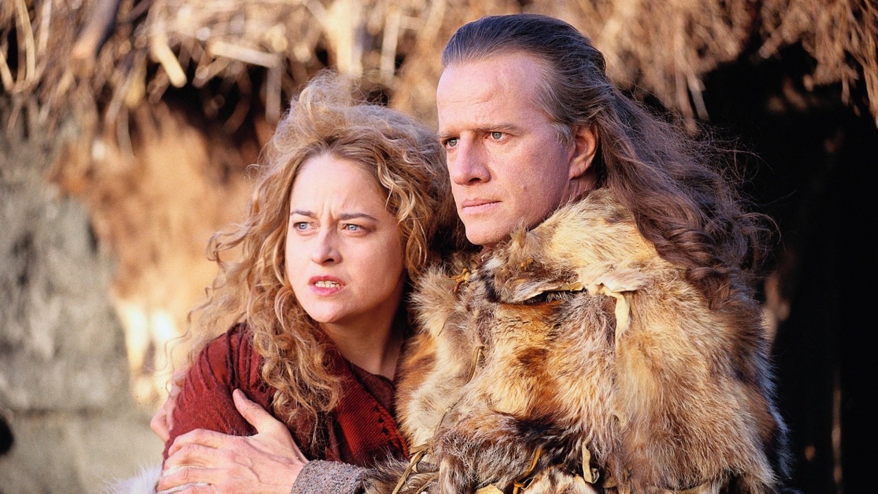 Christopher Lambert and Beatie Edney in Highlander: Endgame (2000)