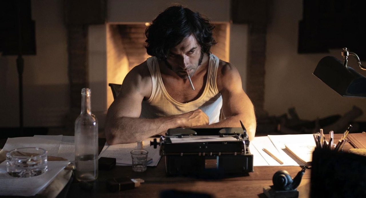 Javier Rey in The House of Snails (2021)