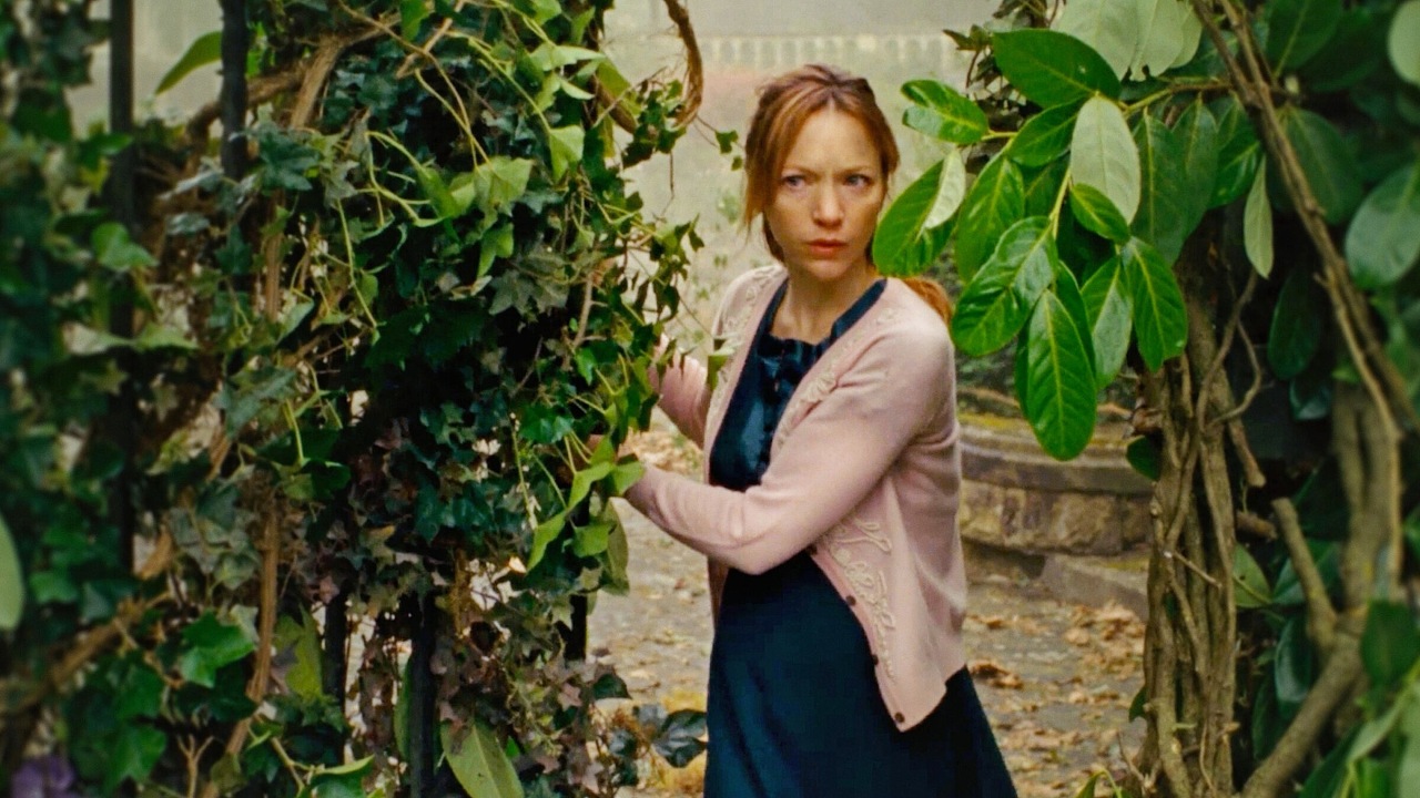 Natalie Press in Knife Edge (2009)