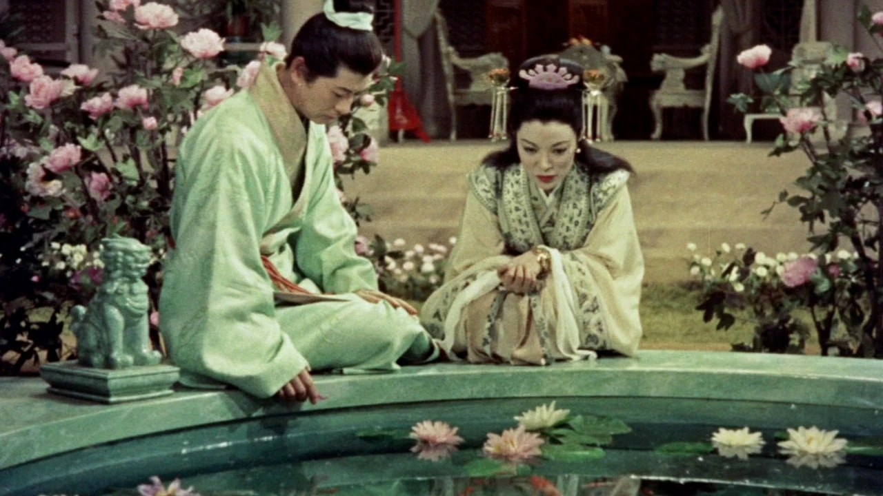 Ryo Ikebe and Shirley Yamaguchi in Madame White Snake (1956)