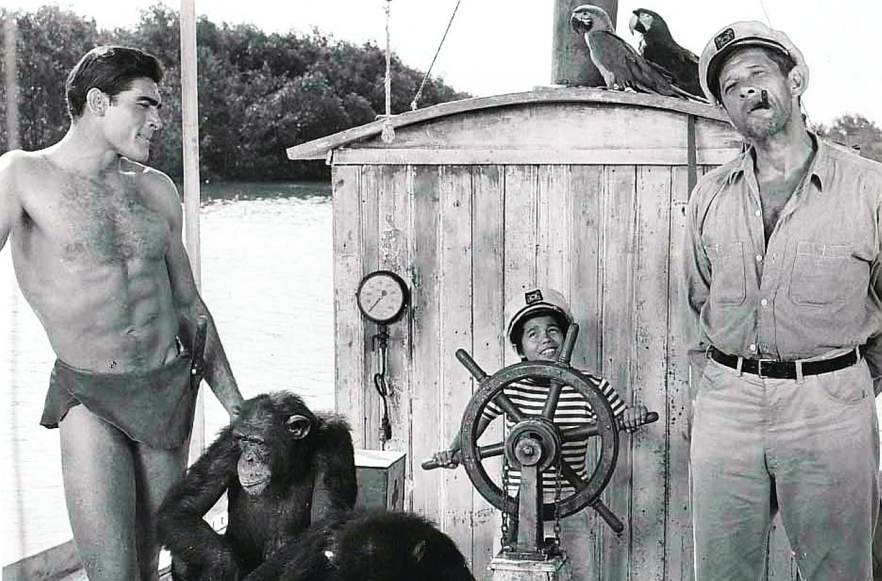 Mike Henry, Cheeta, Manuel Padilla Jr and Jan Murray in Tarzan and the Great River (1967)