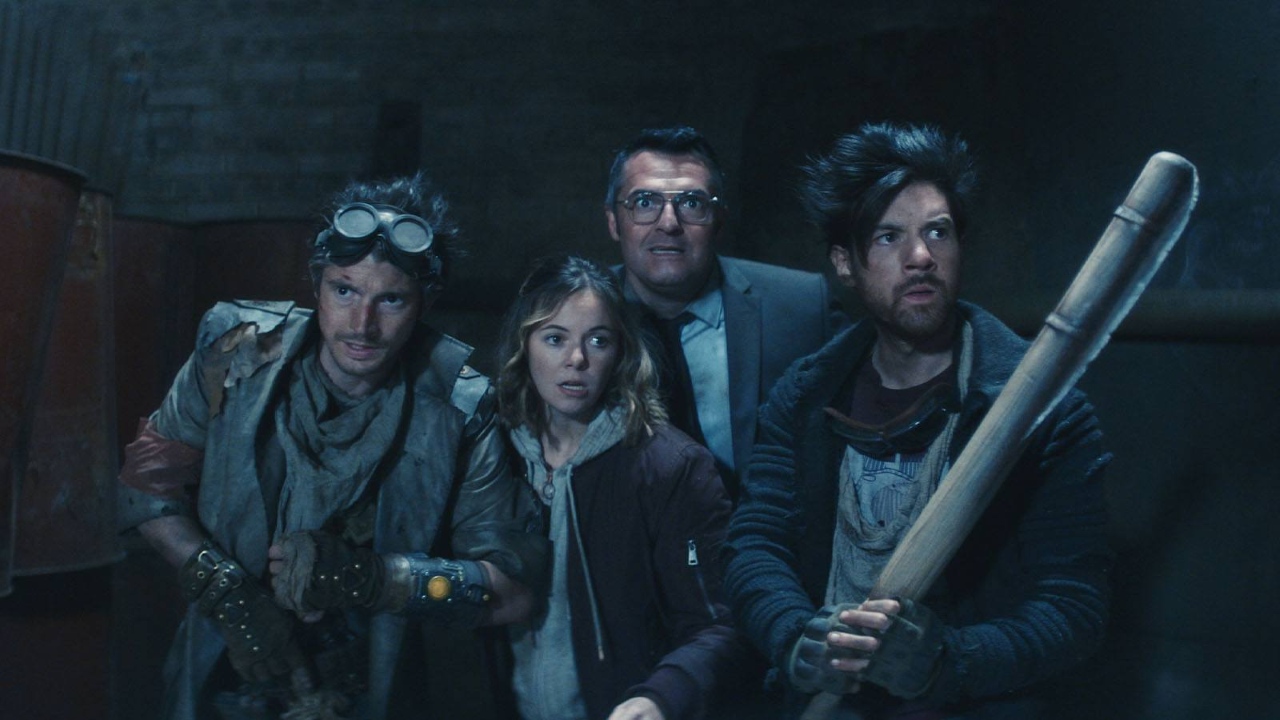 Florent Dorin, Enya Baroux, Arnaud Ducret and Raphael Descraques in The Visitor from the Future (2022)